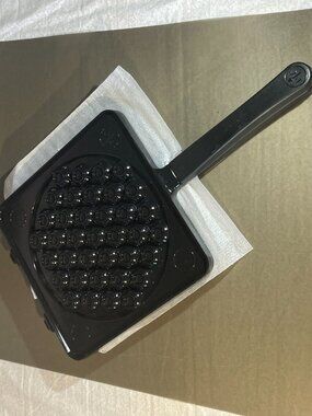 Pampered Chef Waffle Puff Pan Stovetop Iron Non Stick #100080 (1539)
